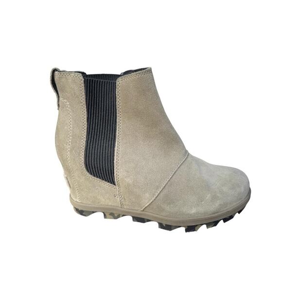 Sorel Shoes - Sorel Joan of Arctic Wedge II Chelsea Boot Sage Suede Women size 7.5